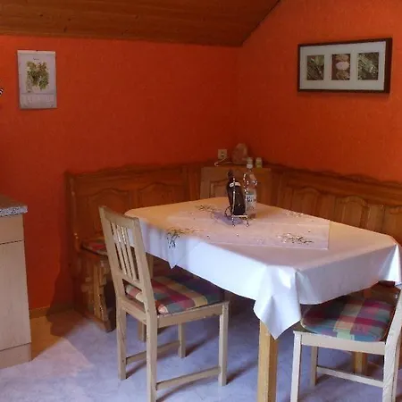 公寓 Ferienwohnung-nickels-in-der-eifel *